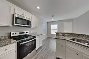 26880 Armor Oaks Dr, Kingwood, TX 77339 - Photo 5