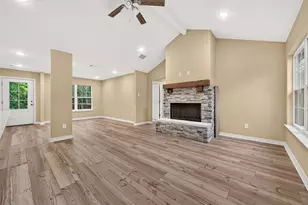 14720 Padre Ct, Needville, TX 77461 - Photo 11