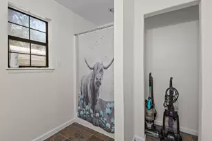 315 N 3rd St, Nederland, TX 77627 - Photo 13