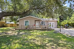 315 N 3rd St, Nederland, TX 77627 - Photo 1