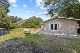 315 N 3rd St, Nederland, TX 77627 - Photo 19