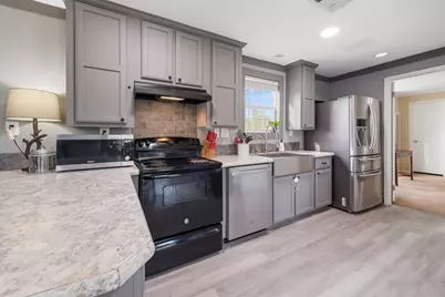 319 Berry Creek Drive, Caldwell, TX 77836 - Photo 7