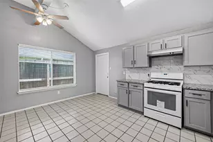 1811 Crosscoach Ln, Katy, TX 77449 - Photo 15