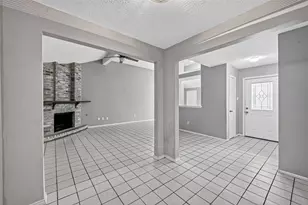 1811 Crosscoach Ln, Katy, TX 77449 - Photo 5