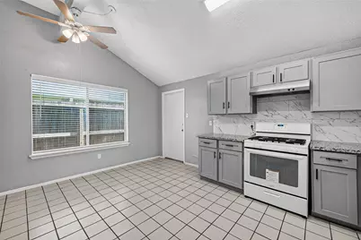 1811 Crosscoach Lane, Katy, TX 77449 - Photo 15