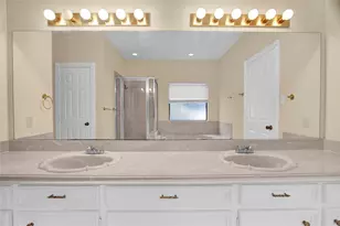 611 N Hickory St, Tomball, TX 77375 - Photo 17