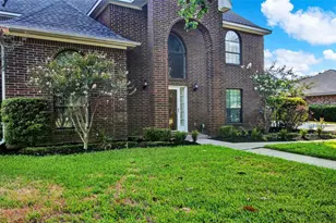 611 N Hickory St, Tomball, TX 77375 - Photo 3