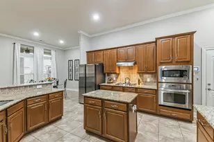 13923 Desert Trace Ct, Houston, TX 77044 - Photo 5