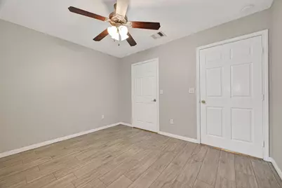 10226 Ella Falls Boulevard, Houston, TX 77038 - Photo 19