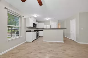 10226 Ella Falls Blvd, Houston, TX 77038 - Photo 11