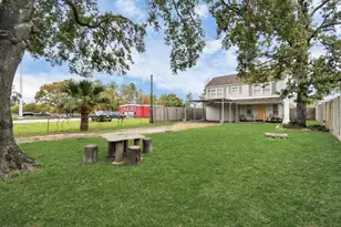 109 Amundsen St, Houston, TX 77009 - Photo 21