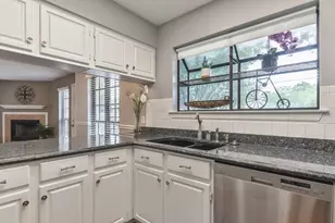 1222 Mabry Mill Rd, Houston, TX 77062 - Photo 15