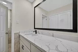 15914 Val Vista Dr, Houston, TX 77083 - Photo 37