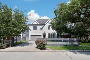 1510 Johanna Dr, Houston, TX 77055 - Photo 1