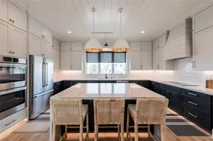 1311 Oahu Dr, Tiki Island, TX 77554 - Photo 9