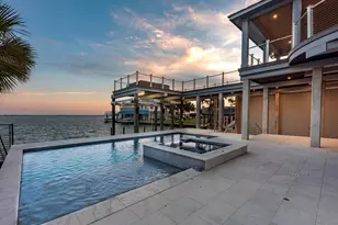 1311 Oahu Dr, Tiki Island, TX 77554 - Photo 5