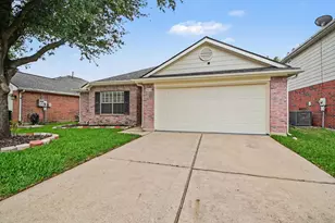 9806 Revelstoke Dr, Houston, TX 77086 - Photo 3