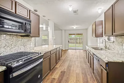 9806 Revelstoke Drive, Houston, TX 77086 - Photo 11