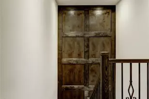 10905 Upland Retreat, Houston, TX 77043 - Photo 13