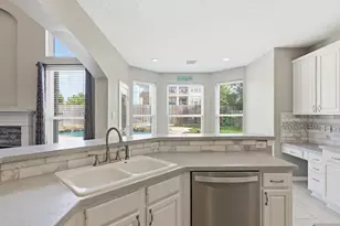 23706 Shadow Creek Ct, Katy, TX 77494 - Photo 11