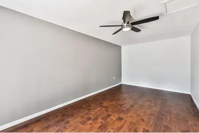 6530 Westview Drive, Houston, TX 77055 - Photo 13