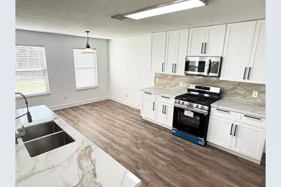 2315 Falcon Knoll Street, Katy, TX 77494 - Photo 9