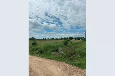 000 Cr 453, El Campo, TX 77437 - Photo 3