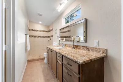 16452 Edgefield Lane, Conroe, TX 77302 - Photo 13