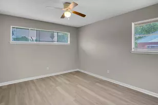 5404 Lorraine Dr, Baytown, TX 77521 - Photo 19