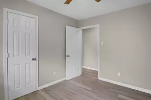 5404 Lorraine Dr, Baytown, TX 77521 - Photo 15
