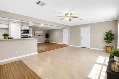 5404 Lorraine Drive, Baytown, TX 77521 - Photo 9