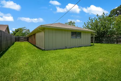 5404 Lorraine Drive, Baytown, TX 77521 - Photo 25