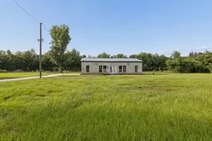 638 Kelly Ln, Holiday Lakes, TX 77515 - Photo 25