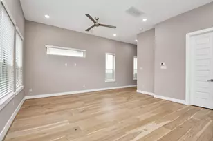 306 Chobani Ln, Houston, TX 77091 - Photo 3