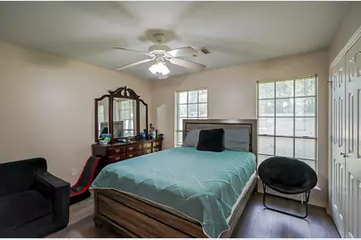200 Canterbury Drive, Conroe, TX 77303 - Photo 19