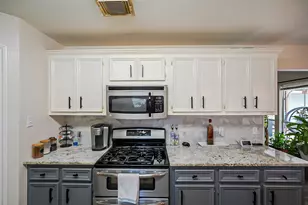 200 Canterbury Dr, Conroe, TX 77303 - Photo 9