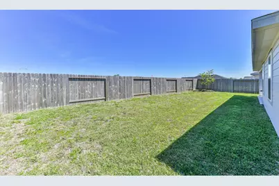 1702 Perch Street, Alvin, TX 77511 - Photo 23