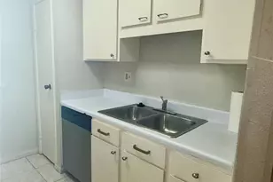 10051 Westpark Dr, Houston, TX 77042 - Photo 9