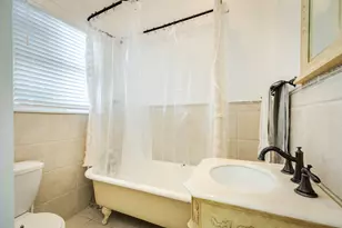 3407 Avenue L, Galveston, TX 77550 - Photo 25