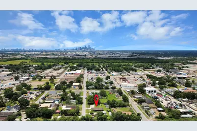 8227 Chadwick Street, Houston, TX 77029 - Photo 3