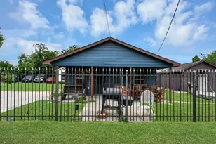 8227 Chadwick St, Houston, TX 77029 - Photo 1