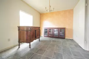 13927 Lynnwood Ln, Sugar Land, TX 77498 - Photo 5