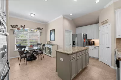 15219 Scenic Forest Drive, Conroe, TX 77384 - Photo 9