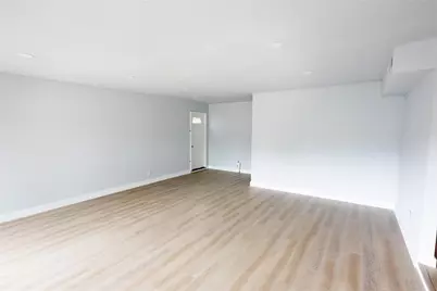 5515 Greylog Drive, Houston, TX 77048 - Photo 13