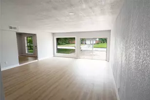 5515 Greylog Dr, Houston, TX 77048 - Photo 11