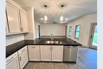 1003 S Anderson Street, Angleton, TX 77515 - Photo 5