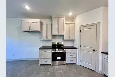 1003 S Anderson Street, Angleton, TX 77515 - Photo 7