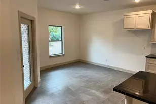 1003 S Anderson St, Angleton, TX 77515 - Photo 9