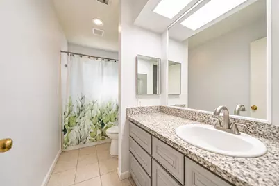 10550 Towneview Drive, Sugar Land, TX 77498 - Photo 7
