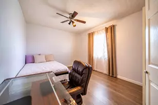 10550 Towneview Dr, Sugar Land, TX 77498 - Photo 9